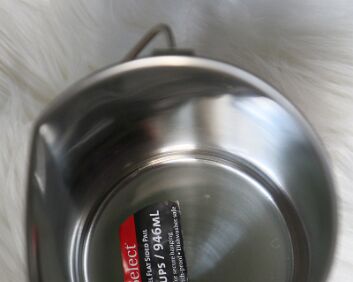 IMG_7590-1qt water pail-1 side flat